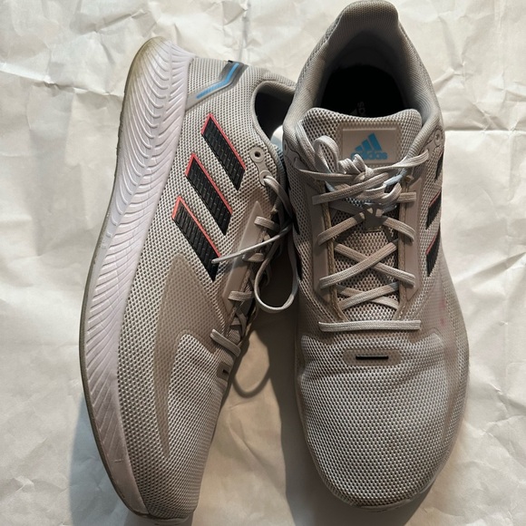 Adidas Men's Light Gray Athletic Shoes - Picture 12 of 15